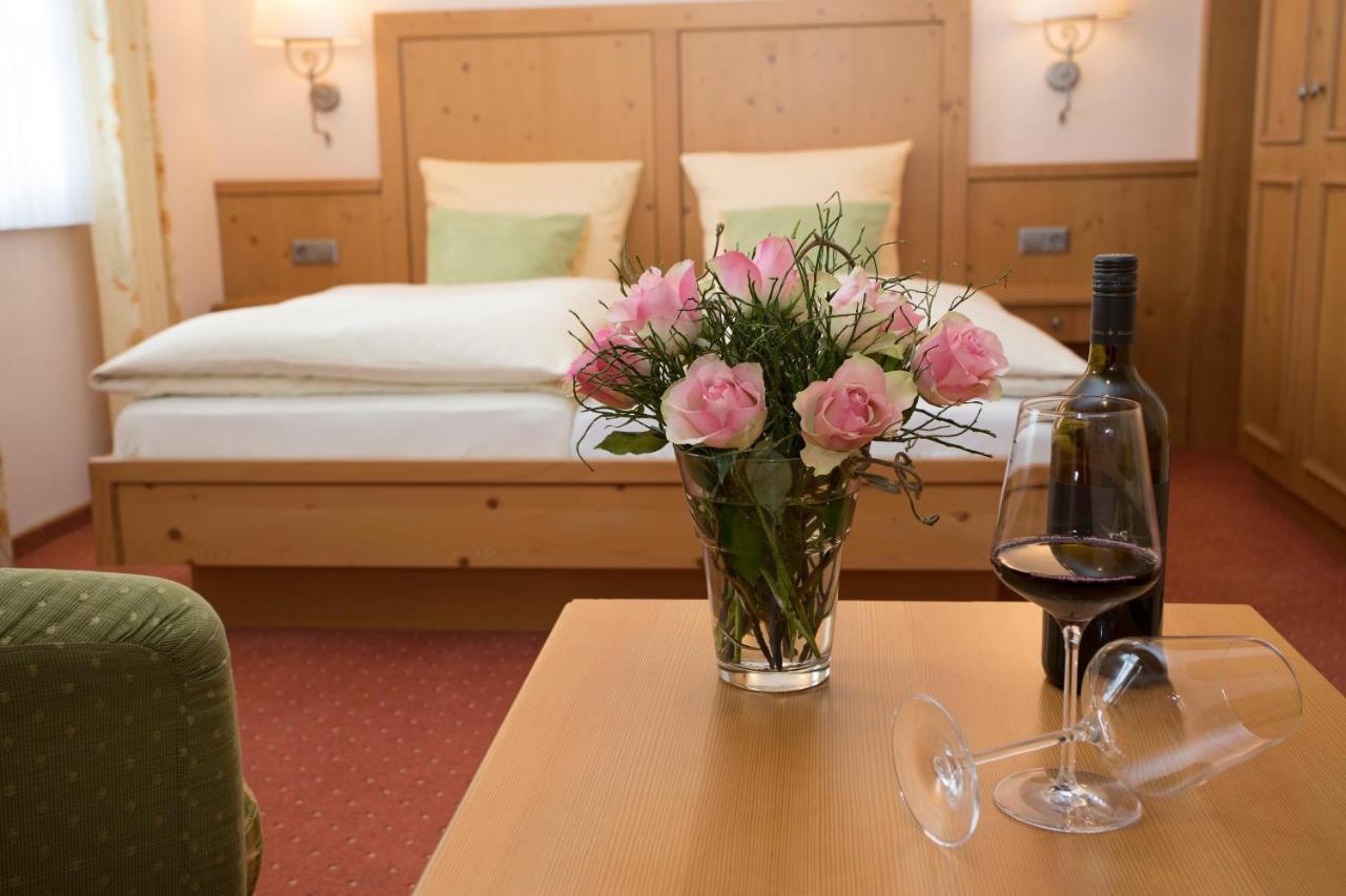 Hotel Lindenhof Мешеде Екстериор снимка
